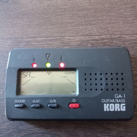 Korg GA-1 Guitar/Bass Tuner - Picture 2 of 3
